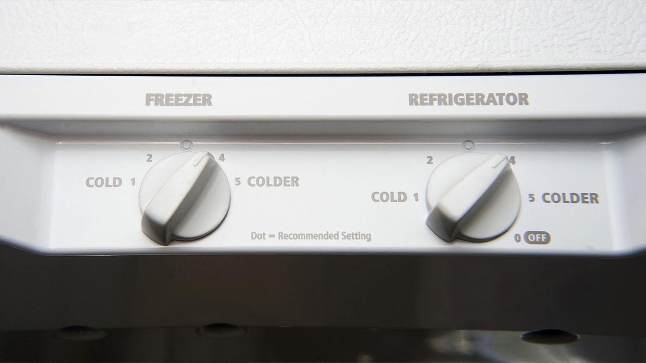 How to Tell If Your Commercial Fridge Thermostat Is Faulty